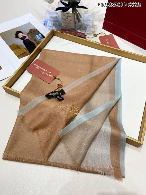 Loro Piana Scarf LPC00058 Loro Piana Scarf LPC00058
